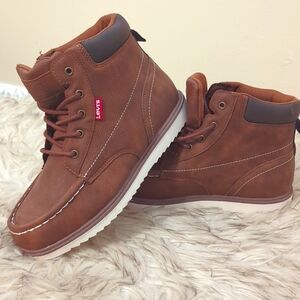 Kid's Levi's Dean Waxed tan boots NWT